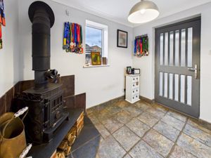 Photo 8- click for photo gallery